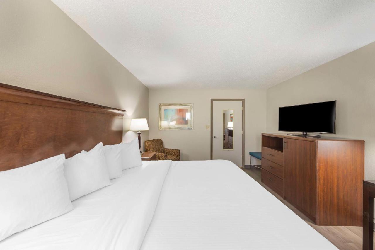 Best Western Athens Inn מראה חיצוני תמונה