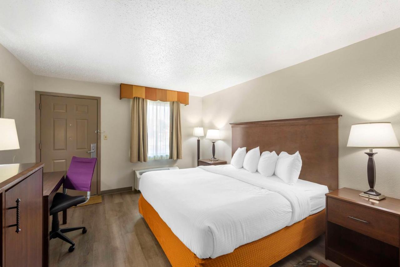 Best Western Athens Inn מראה חיצוני תמונה