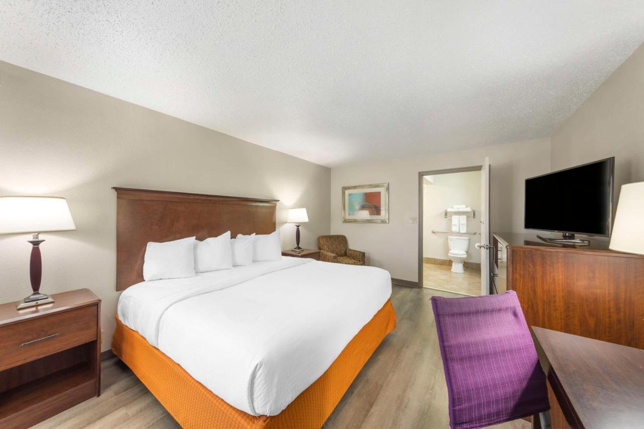 Best Western Athens Inn מראה חיצוני תמונה