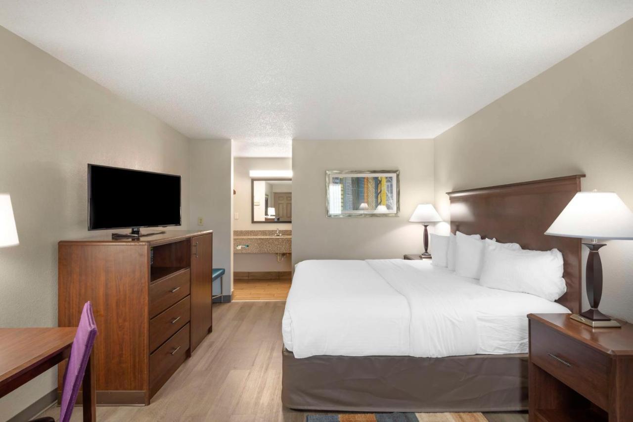 Best Western Athens Inn מראה חיצוני תמונה